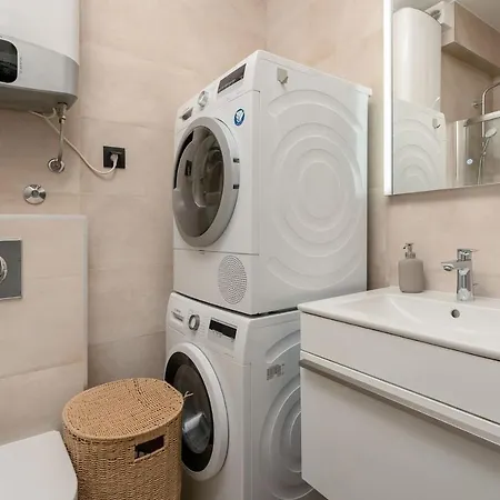 Apartament 64 #1 Mlini